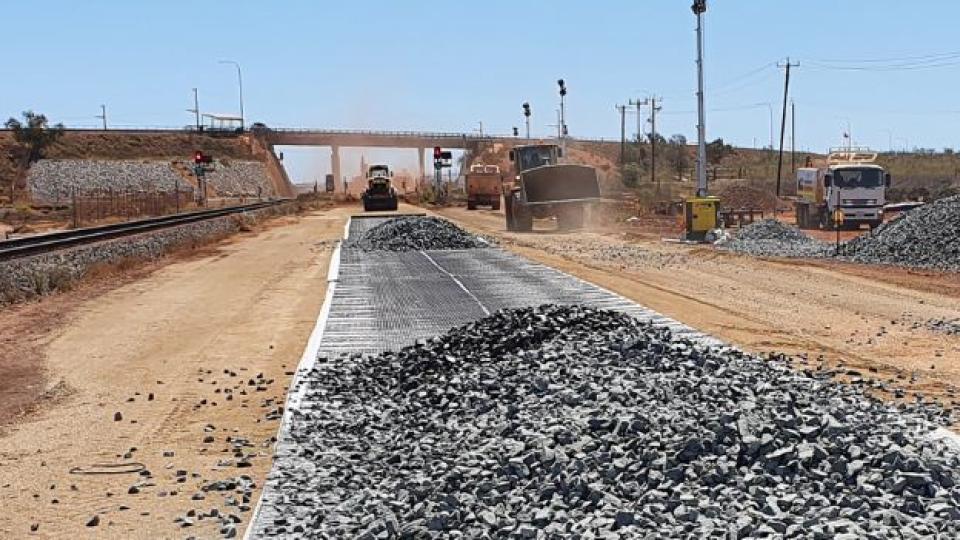 gacad-geosynthetics-heavy-haul-rail-trackbed-renewal-1230x350px.jpg