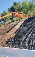 securing-a-steep-slope-on-the-waikato-expressway-with-geoweb-casestudy-jun23-img2