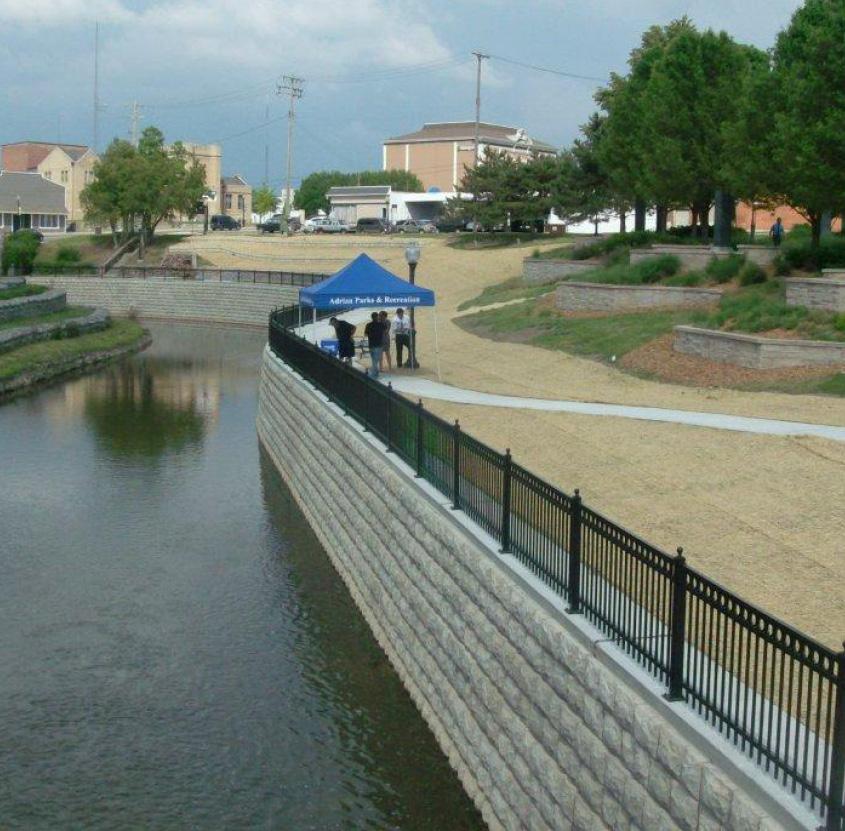 verti-block-retaining-wall-sends-timber-down-the-river-case study-apr22-img5