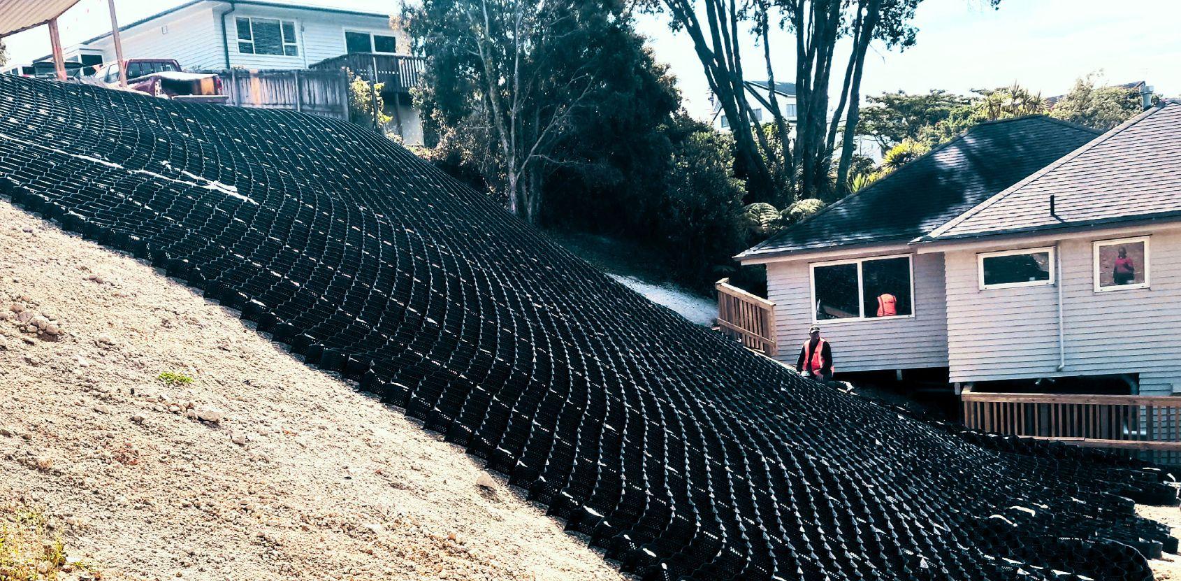 geoweb-enables-fast-response-to-beach-haven-landslip-risk-case-study-1690X831px