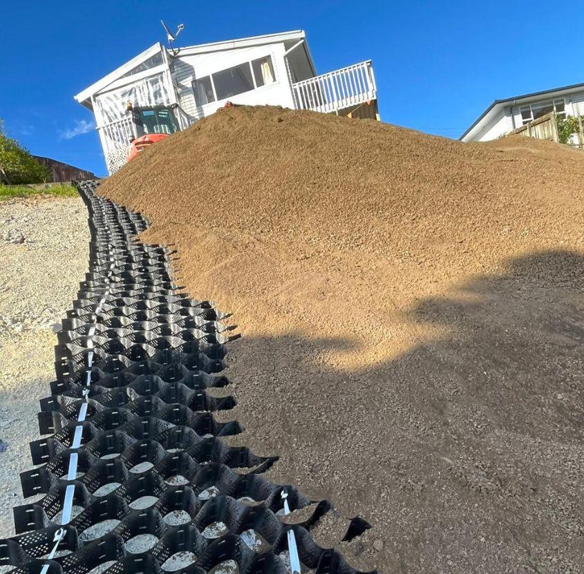 geoweb-enables-fast-response-to-beach-haven-landslip-risk-case-study-845X831-img3